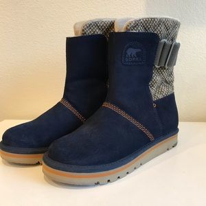 Sorel Blue Boots w/ soft & cozy lining